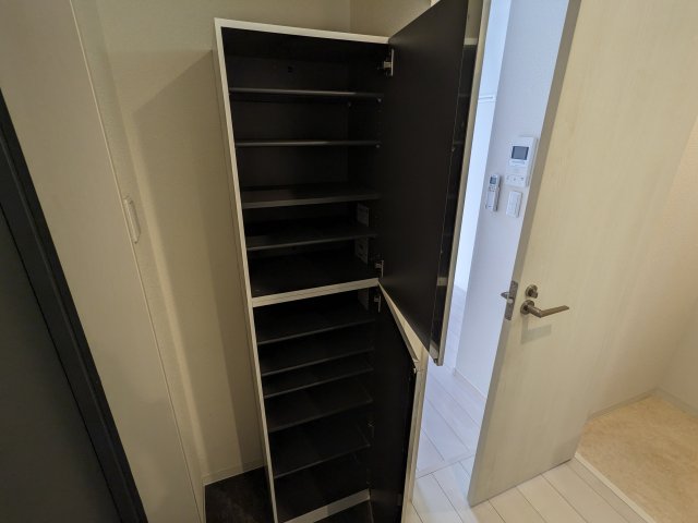 ブロッサムテラス下丸子401号室 収納