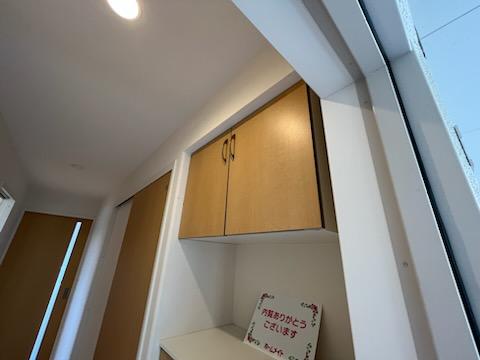 エスポワールせんげん台201号室 下駄箱
