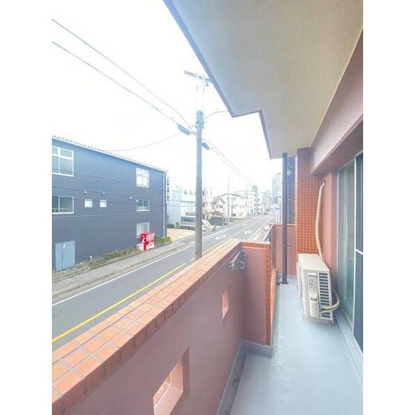 岩田ビル バルコニー