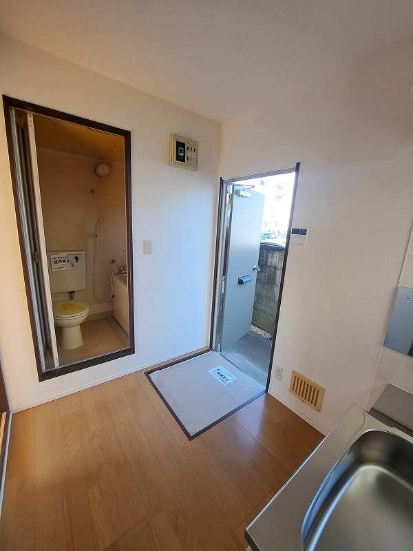 パールハイツ1階 玄関