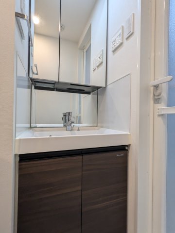 アジールコート板橋本町0303号室 洗面