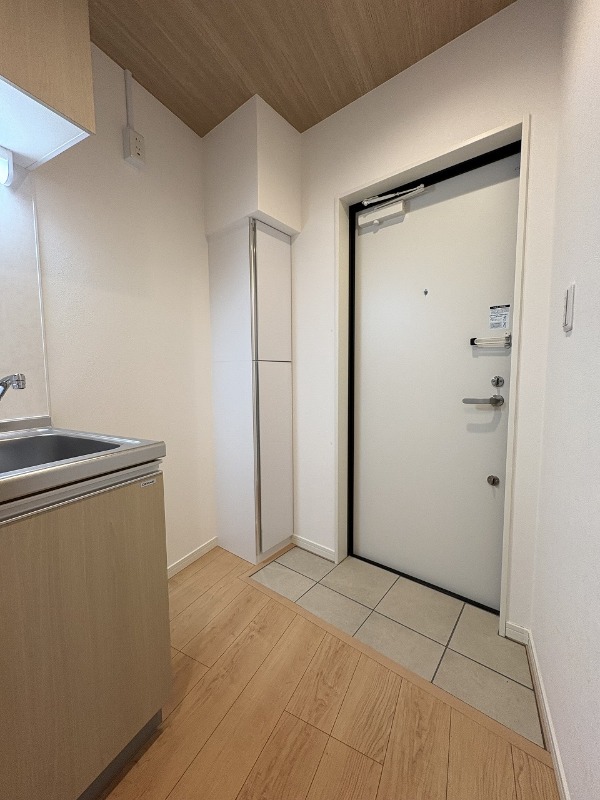 町屋PrimeCourt2階 玄関