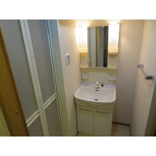 プレデパルク３ 独立洗面台