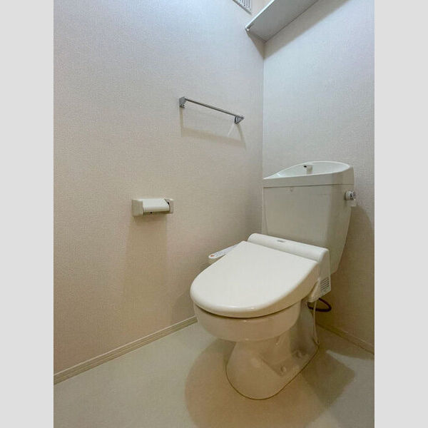 ヨキランタ玉堤 203号室　トイレ