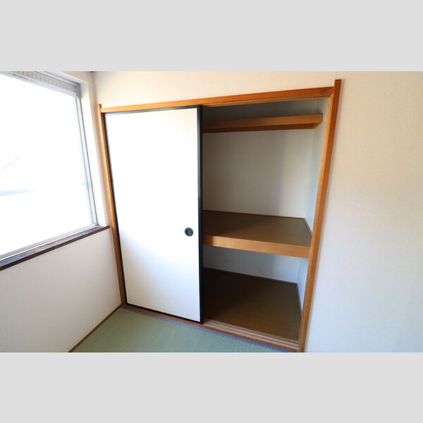 尾山台ハイツ　Ⅰ103号室 押入