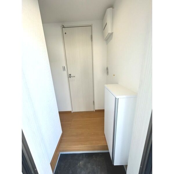 Ambition袋山205号室 玄関