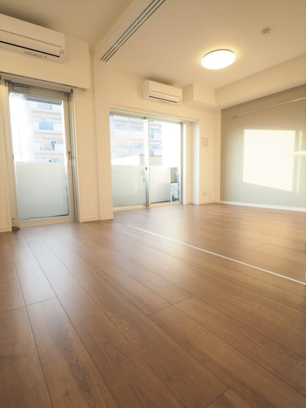 アジールコート新高円寺2階 リビング