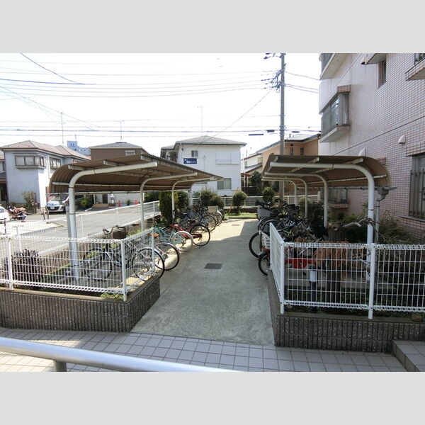 ハイビジョン 駐輪場