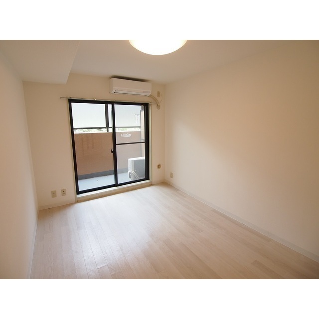 ライオンズマンション雪ヶ谷 リビング