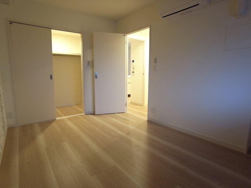 桜テラス3階 寝室