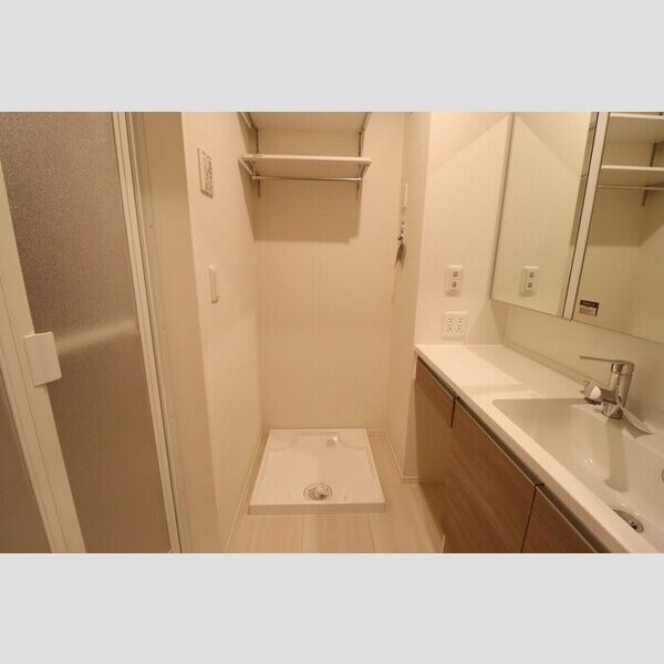 T's court(ティーズコート) 室内洗濯機置き場