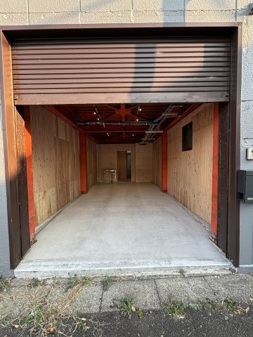 長房町ガレージハウス 駐車場