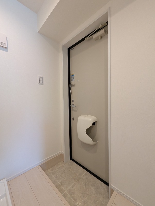 オデッセイ１０1階 玄関