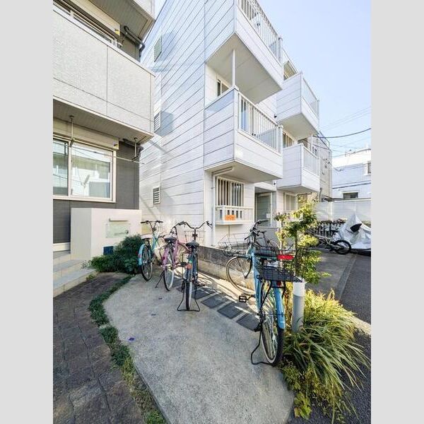 uccello101号室 駐輪場
