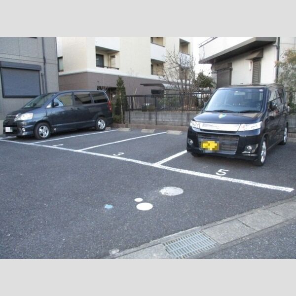 エスポワール203号室 駐車場