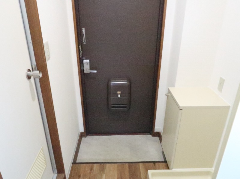 綱島西ハイツ1階 ※別号室の写真になります。