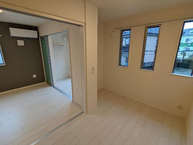 エールスト 洋室