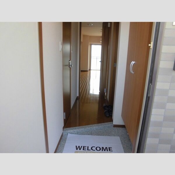 クレ・エスポワール901号室 玄関