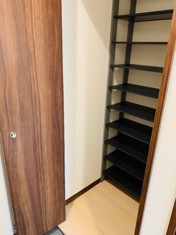 タイニーハウス国分南 収納