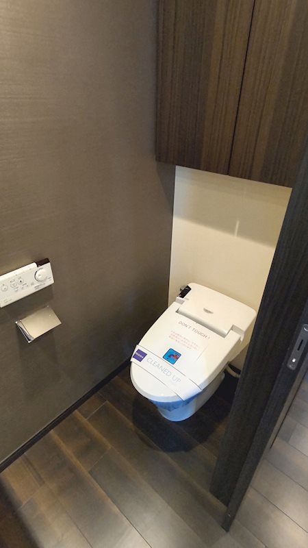 レジディア日本橋馬喰町Ⅲ10階 トイレ