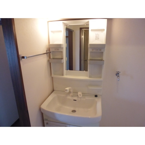 ガーデンハイツ昭島2階 内観