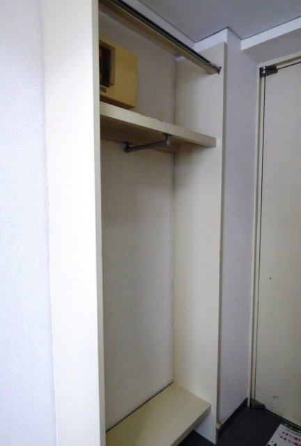 秀和赤坂レジデンシャルホテル3階 クローゼット