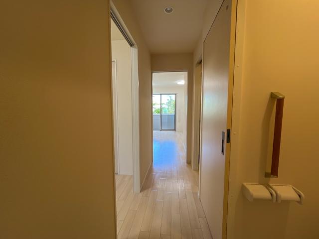 ユニヴェール 廊下