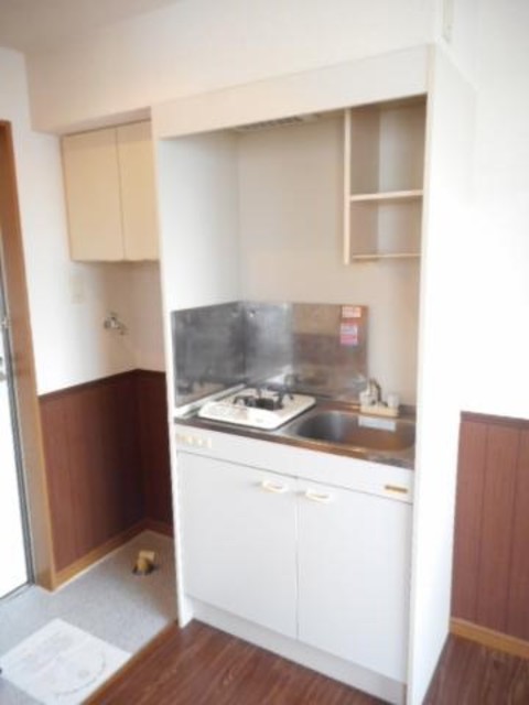 アーバンスクエア江原町Ｃ棟0201号室 キッチン