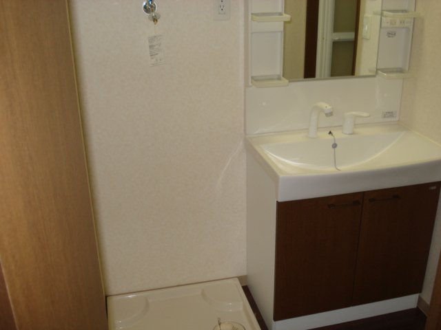 ヤハウェイ　山本202号室 洗濯機置場