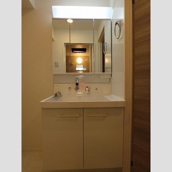 クロシェット 洗髪洗面化粧台