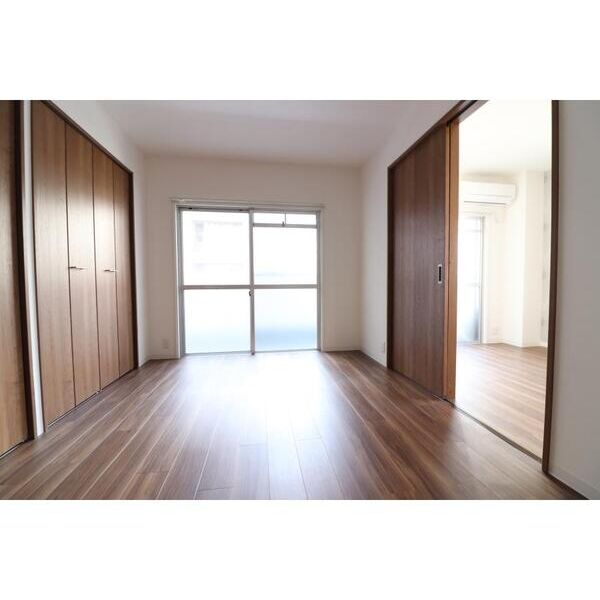 エステート船橋301号室 リビング