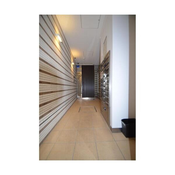 ヴィラ・ロクローII エントランス