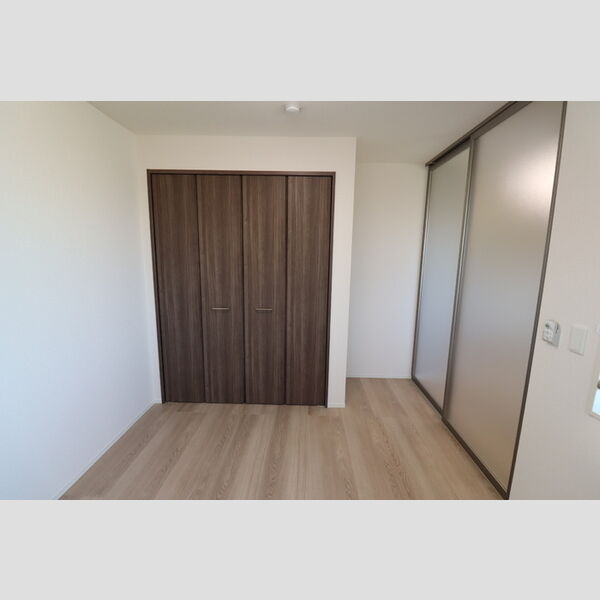 アンソレイエⅡ303号室 洋室5.3帖