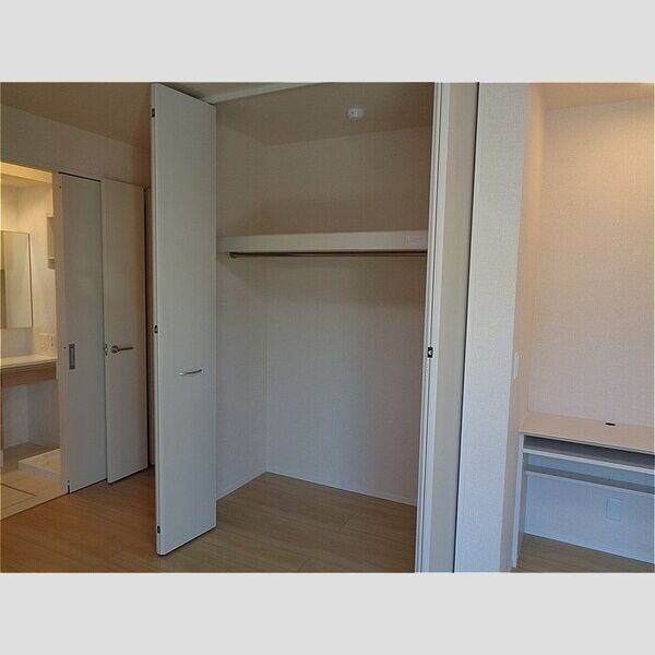 フランボワーズ中島 収納