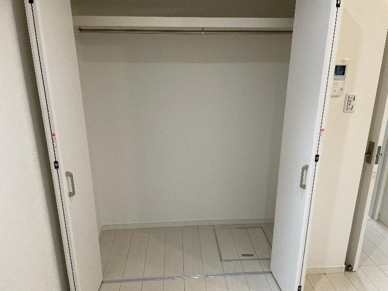 Ｉｎｆｏｇｌｉａ　Ｂｒｅｚｚａ1階 収納