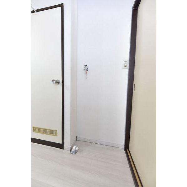 メゾン荒木0201号室 洗濯機置場