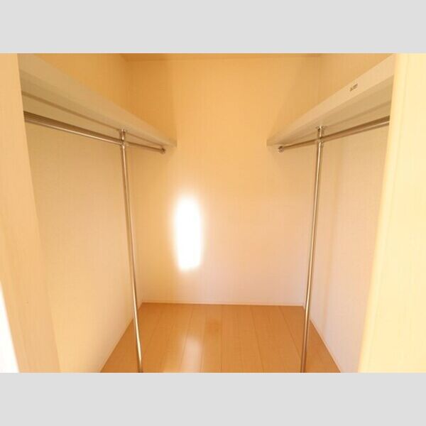 オラカーサ ウォークインクローゼット