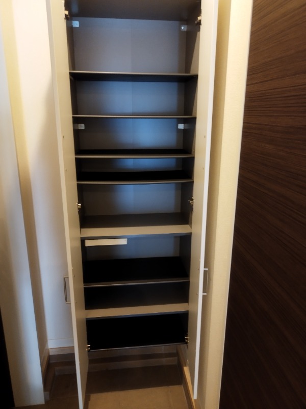 ソレイユ(西船) 収納