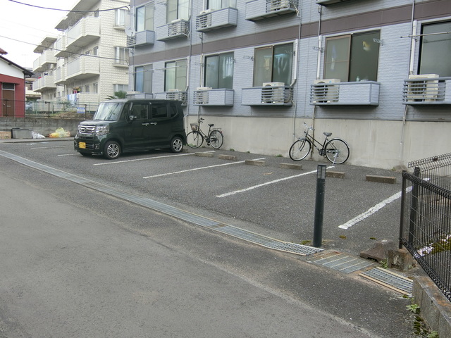 ＣＤＥ（ツェーデーエー）0303号室 駐車場