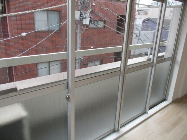 ガーデンヒルズ市ヶ谷3階 バルコニー