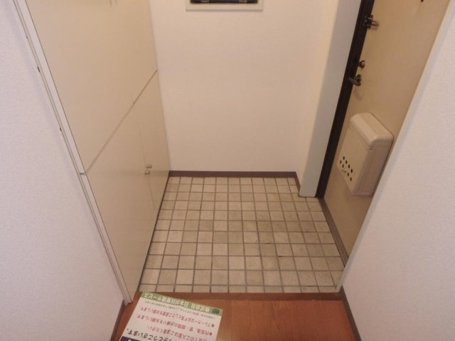 ライオンズマンション横浜伊勢佐木町 玄関