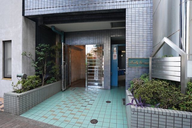 ジュエリー世田谷 エントランス