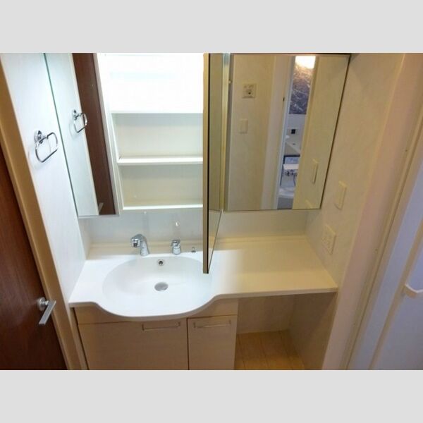 マハロラ 洗髪洗面化粧台