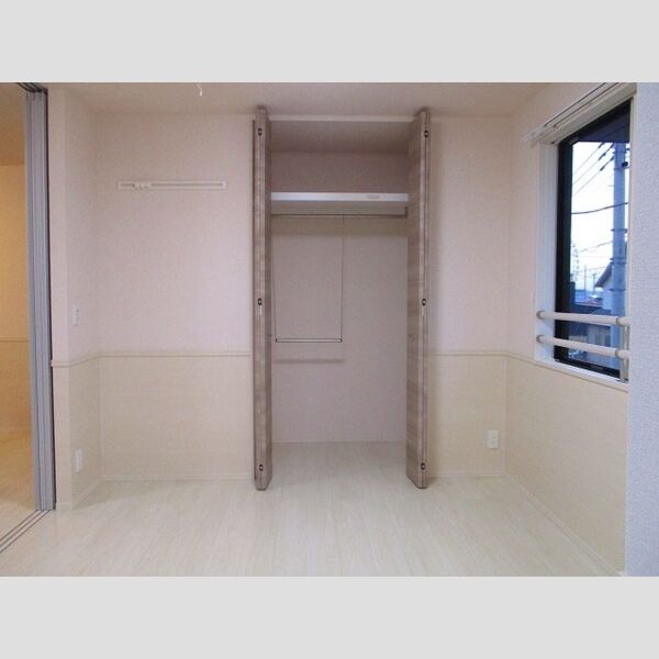 フランボワーズ金田201号室 居室