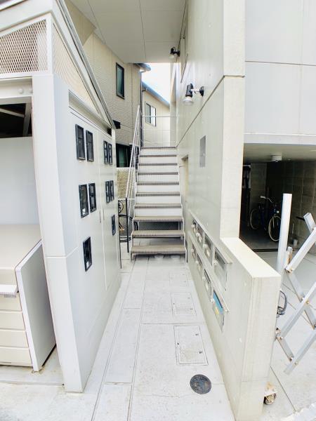 ビーワン1階 エントランス