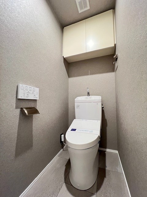 レジディア神田東12階 トイレ