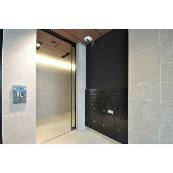 ブルーウッド金沢八景306号室 エントランス