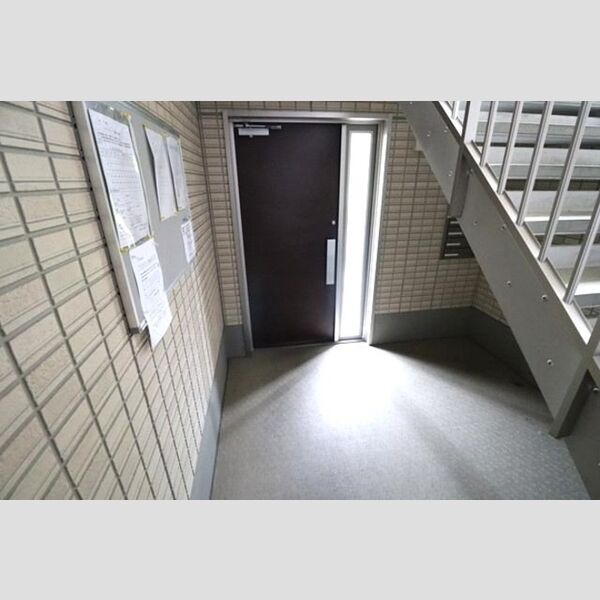 スマイルコート　5番館101号室 ホール