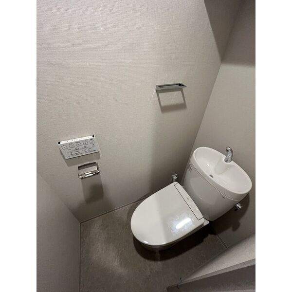 スプランディッド上野North301号室 トイレ