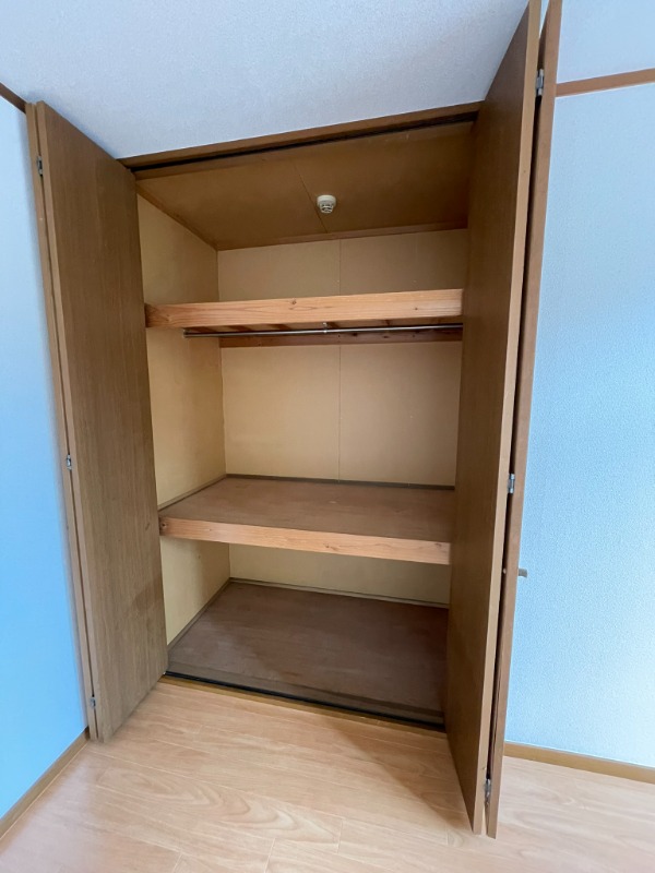 エステート長津田Ⅱ2階 収納